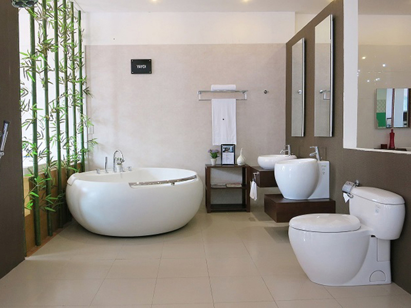 Bạn nên chọn bồn tắm có kích thước phù hợp với không gian nhà tắm và nhu cầu sử dụng của gia đình