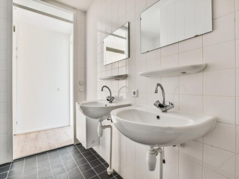 Các mẫu lavabo đẹp và tính năng tốt sẽ giúp phòng tắm hiện đại hơn. 
