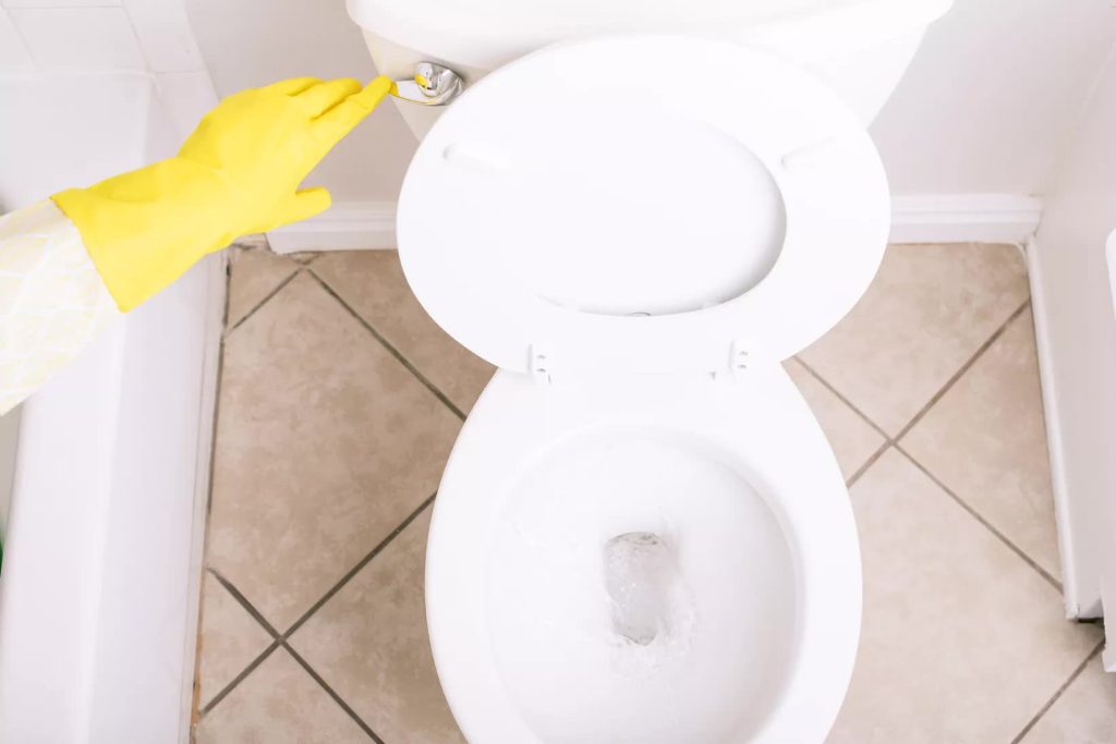 14 mẹo thông tắc bồn cầu nhanh bất ngờ trong 5 phút