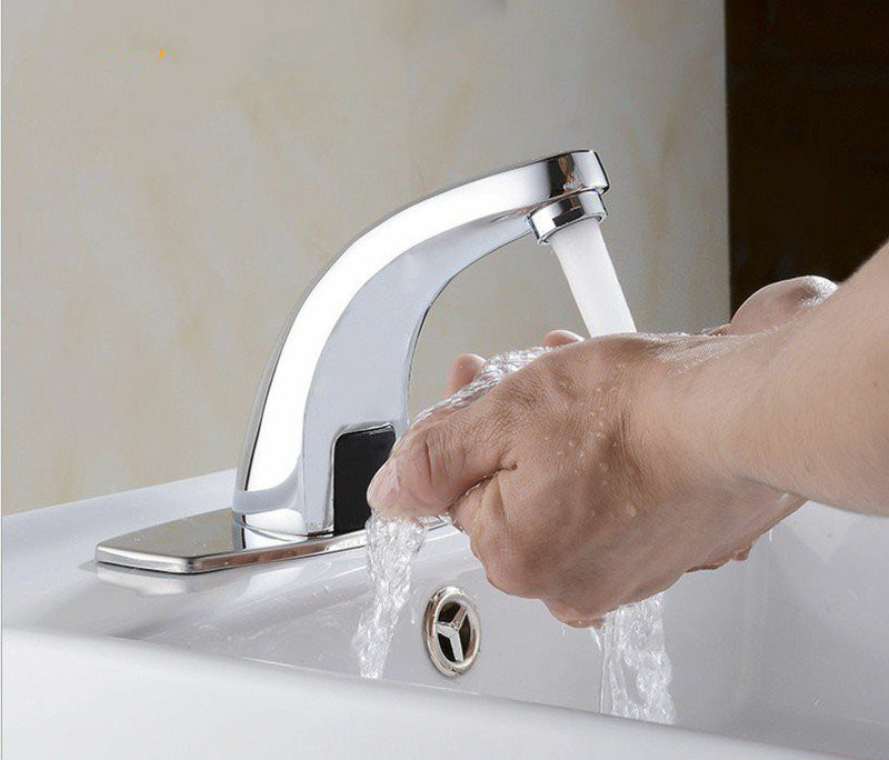 Chức năng của vòi nước lavabo cho phép người dùng tùy chỉnh nhiệt độ của nước 
