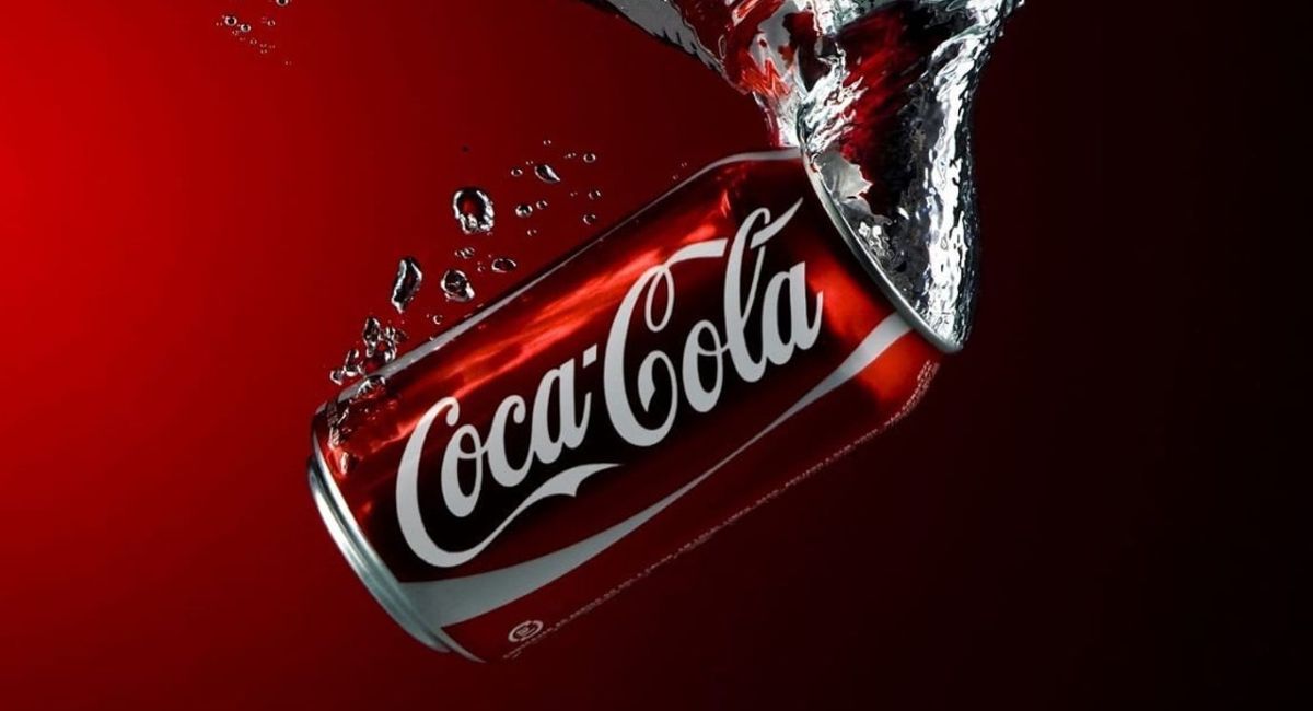 Coca cola được xem là trợ thủ đắc lực trong cách thông tắc bồn rửa chén